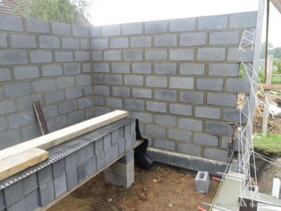 Transformation d'une maison d'habitation Ã  Denée